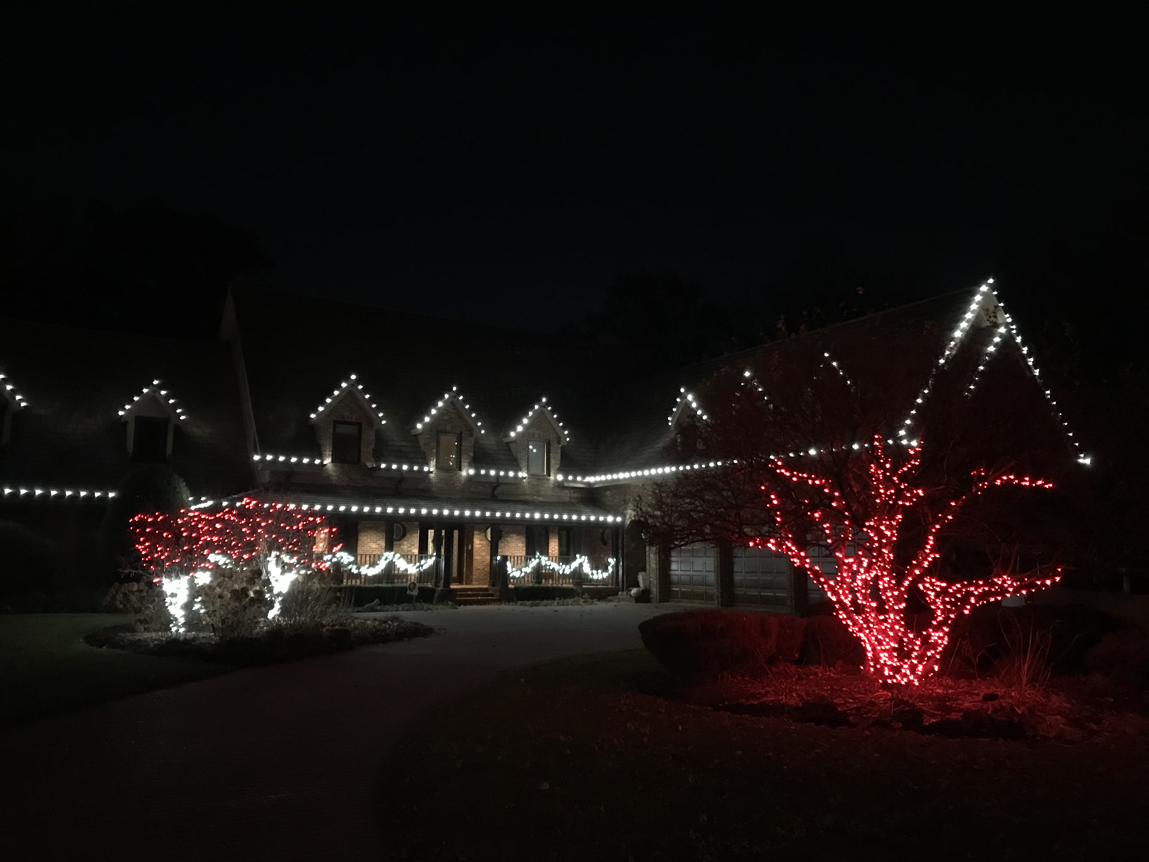 Christmas Lighting | Fox Valley Lighting
